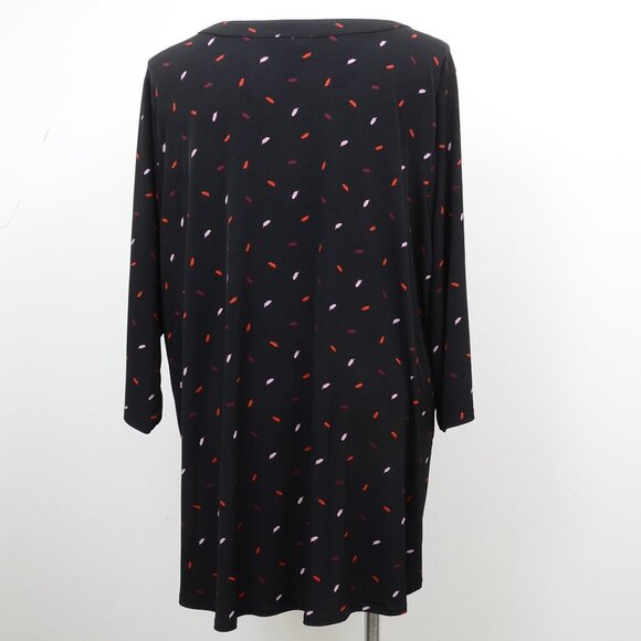 Torrid Plus Size 5X Feathers Studio Knit V-Neck Short Sleeve Top - Picture 9 of 14